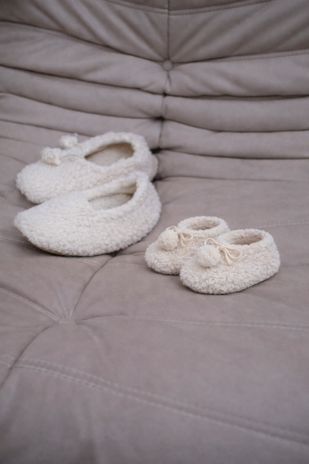 Weiße Baby/Kinder Stiefel aus natürlicher Wolle