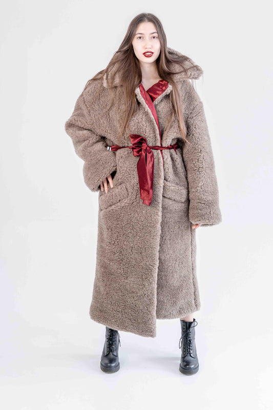 Oversized Woolen Coat with Maroon Silk Lining - Beige - MellowConceptStore