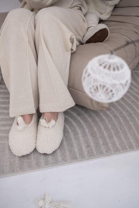 Adult Natural Wool Slippers White