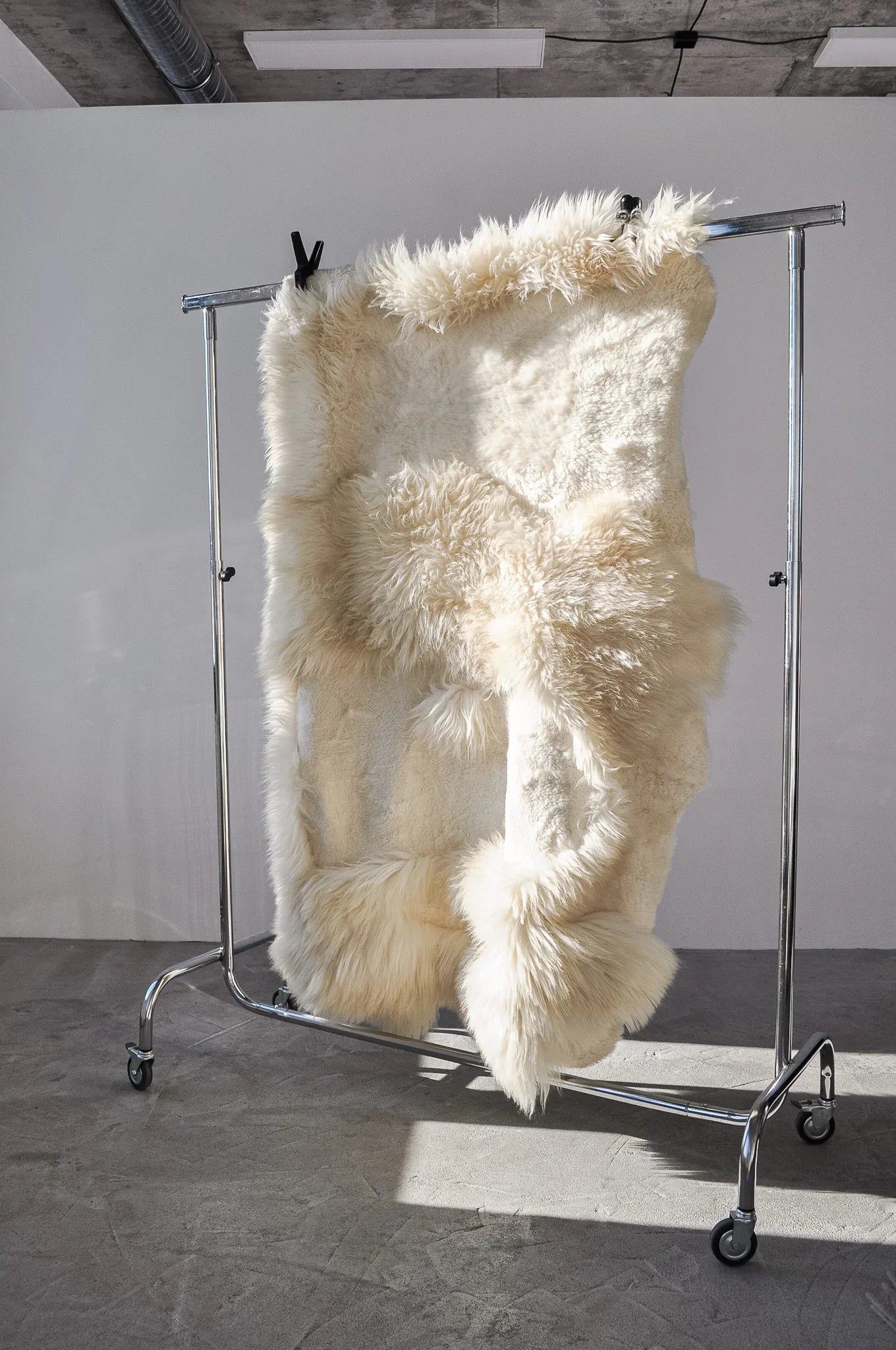 Natural Sheepskin Ivory Carpet - Irregular - MellowConceptStore