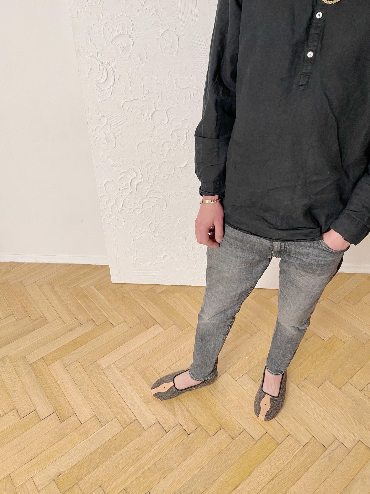 Adult Woolen Slippers (felt) - MellowConceptStore