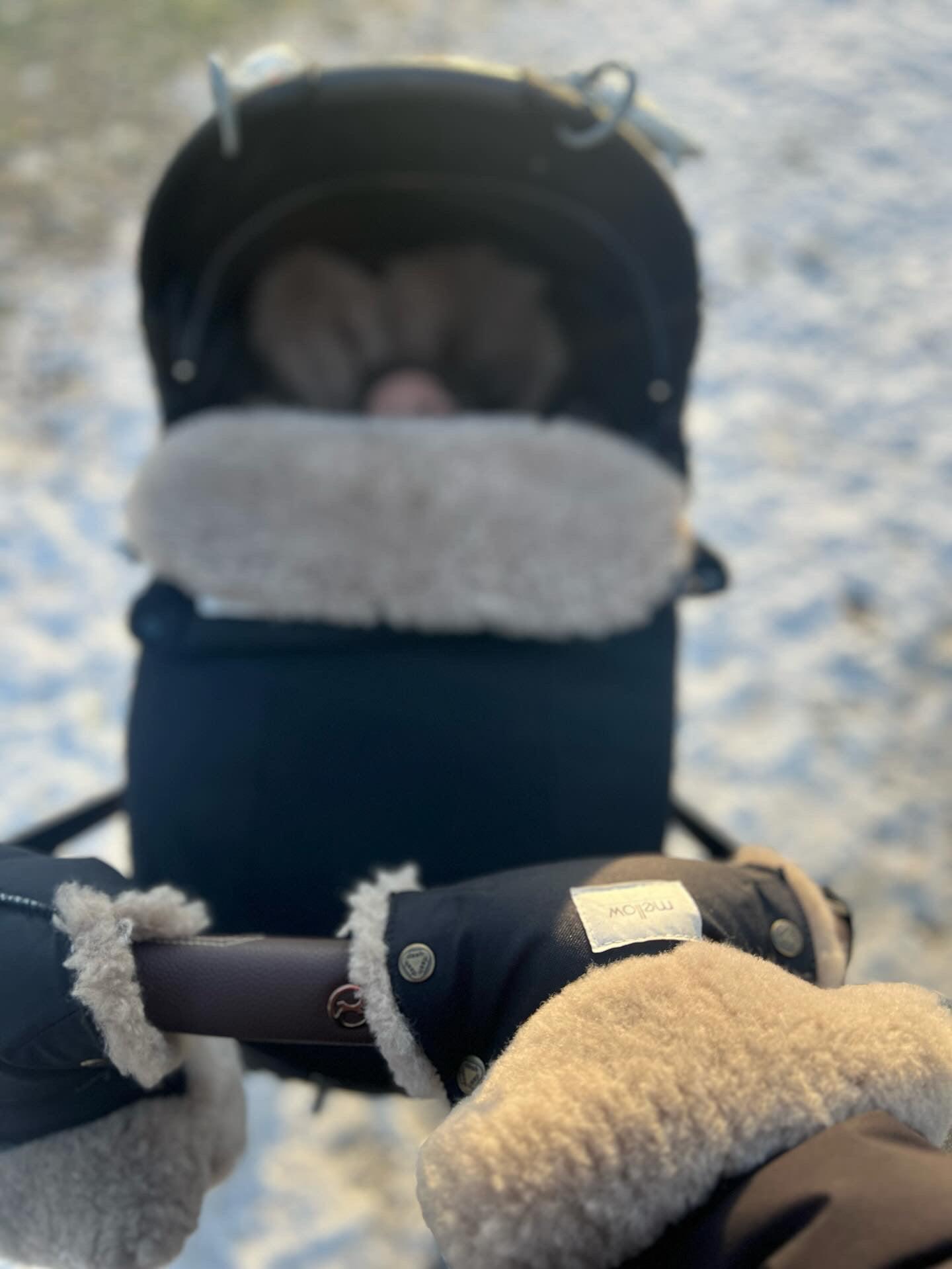 Waterproof Natural Wool Stroller Hand Muffs  Black&White