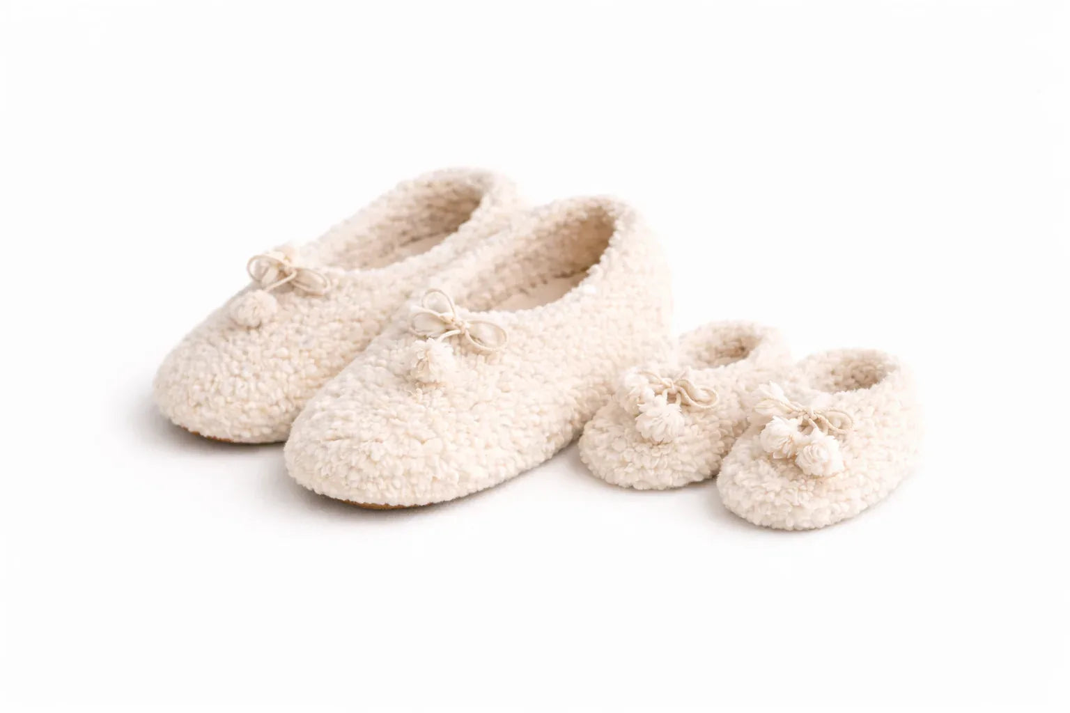 “Mama & Me” Woolen Teddy Slipper Gift Set - MellowConceptStore